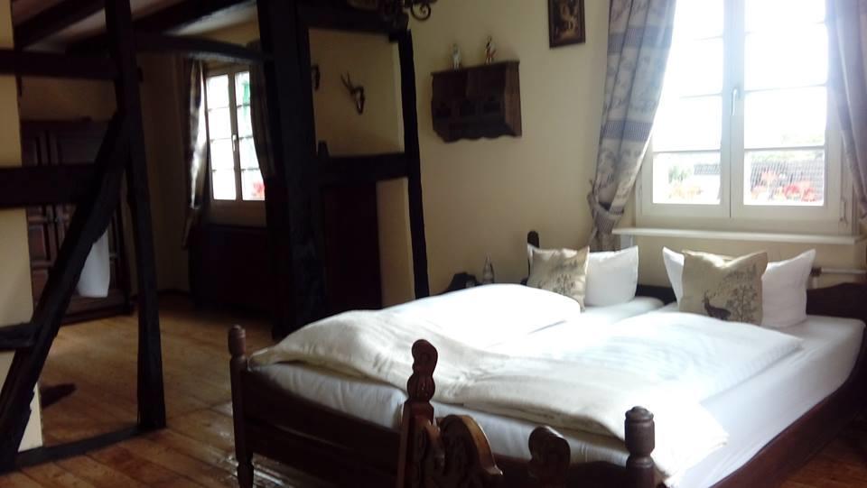 Hotel In Der Strassen โซลิงเงน ภายนอก รูปภาพ